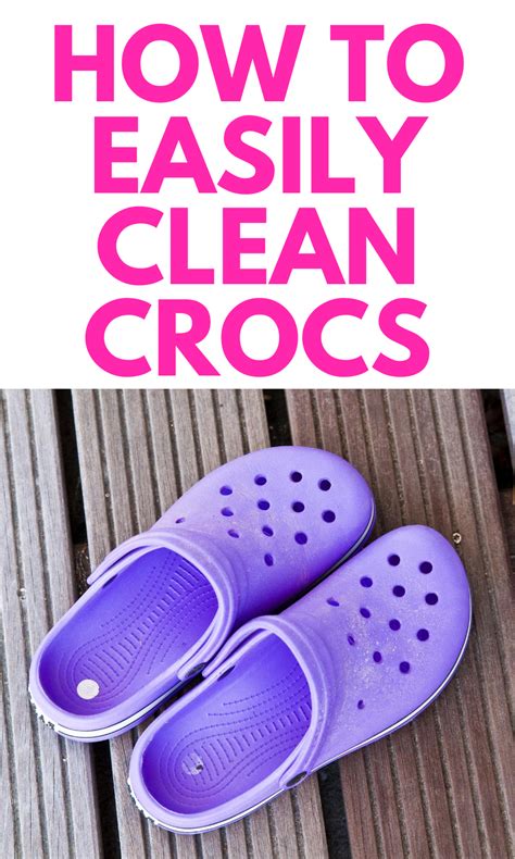 how to clean your crocs.